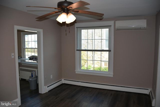 808 N WHITFORD RD, Exton, PA 19341