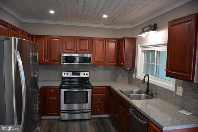 808 N WHITFORD RD, Exton, PA 19341