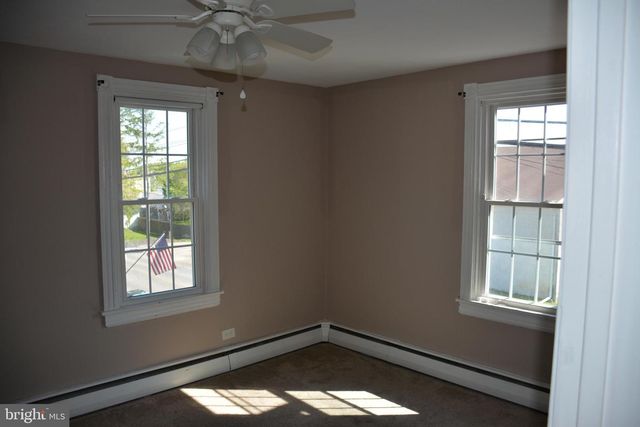 808 N WHITFORD RD, Exton, PA 19341