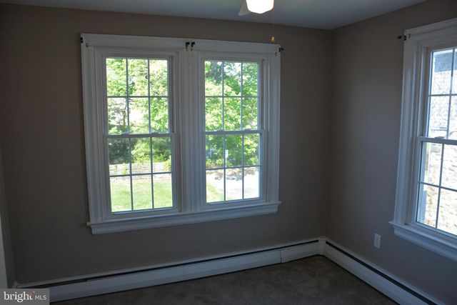 808 N WHITFORD RD, Exton, PA 19341