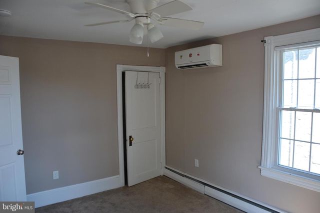 808 N WHITFORD RD, Exton, PA 19341