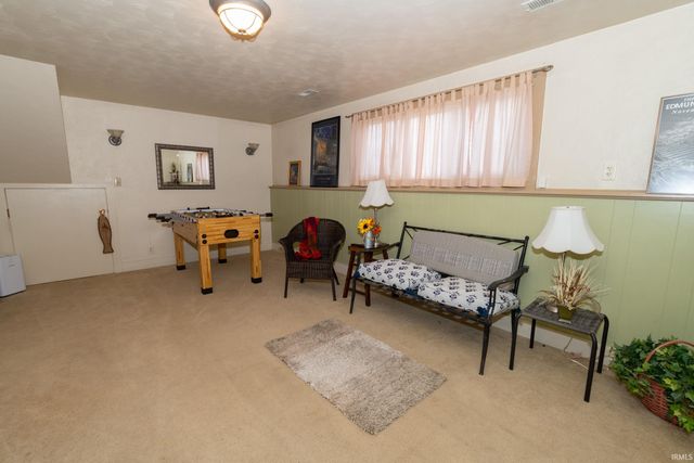 1715 Sterling Drive, South Bend, IN 46635