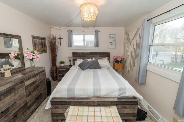 1715 Sterling Drive, South Bend, IN 46635