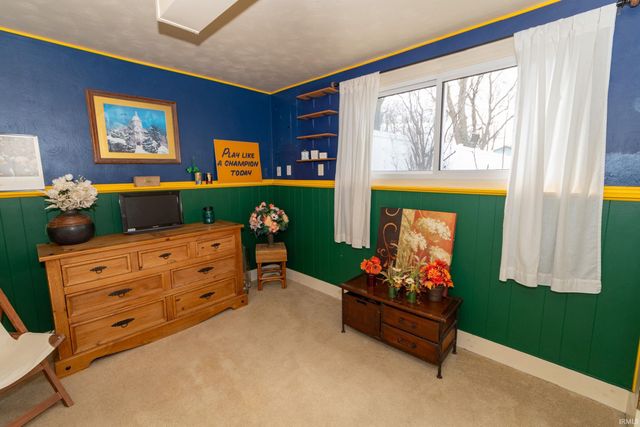 1715 Sterling Drive, South Bend, IN 46635
