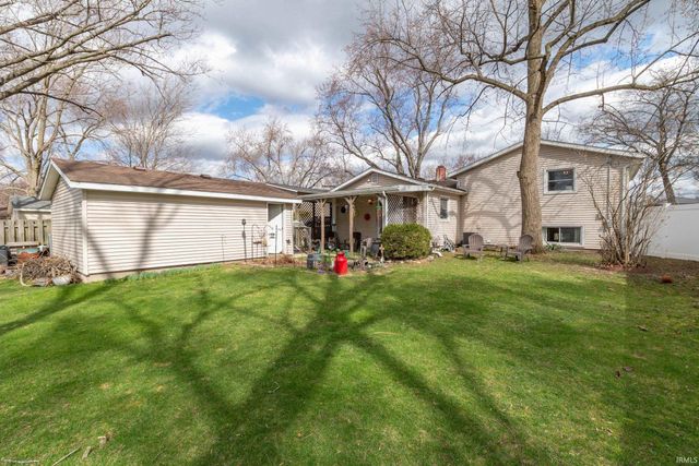 1715 Sterling Drive, South Bend, IN 46635