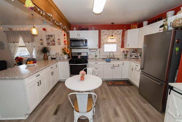 1715 Sterling Drive, South Bend, IN 46635
