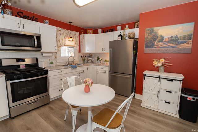 1715 Sterling Drive, South Bend, IN 46635