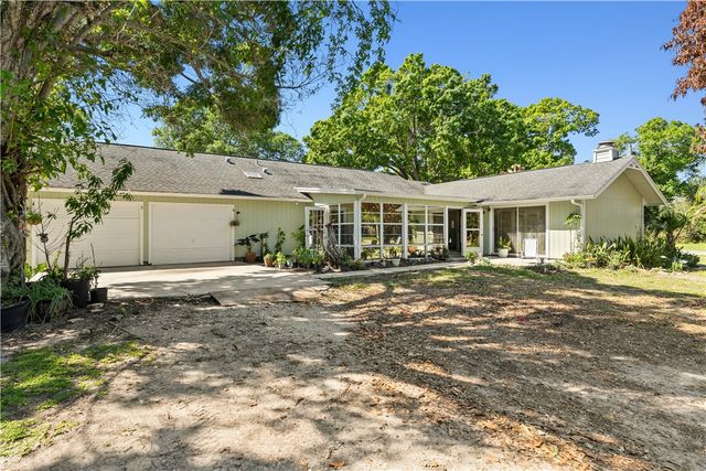 1850 25th Avenue, Vero Beach, FL 32960