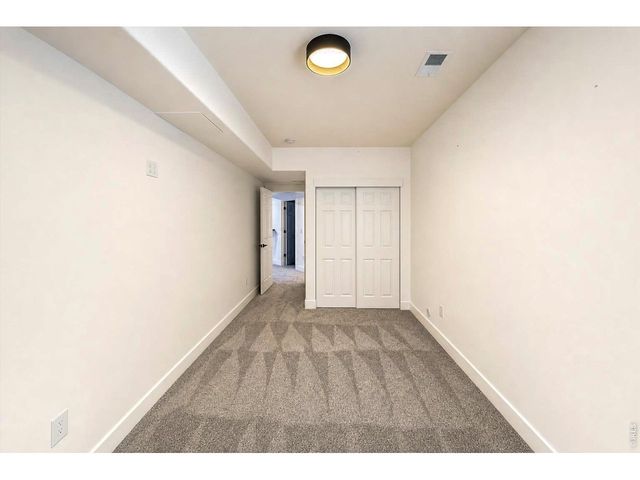 915 Snowy Plain Rd, Fort Collins, CO 80525