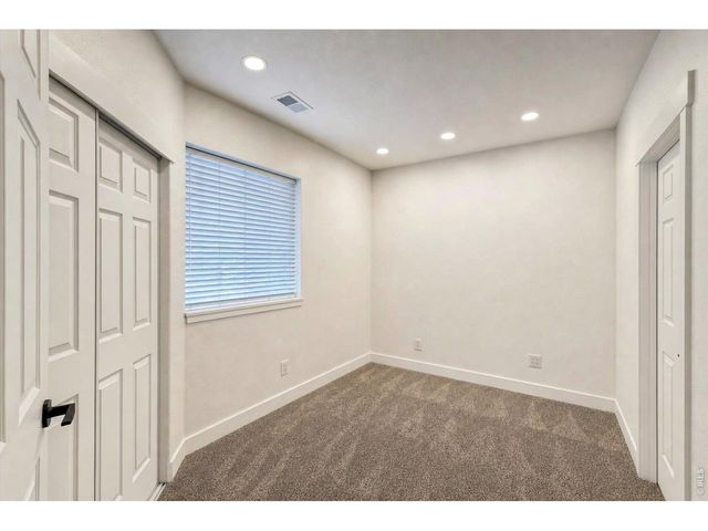 915 Snowy Plain Rd, Fort Collins, CO 80525