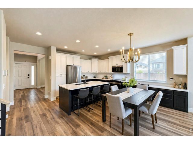 915 Snowy Plain Rd, Fort Collins, CO 80525