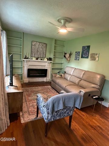 946 E Moody Avenue, Knoxville, TN 37920