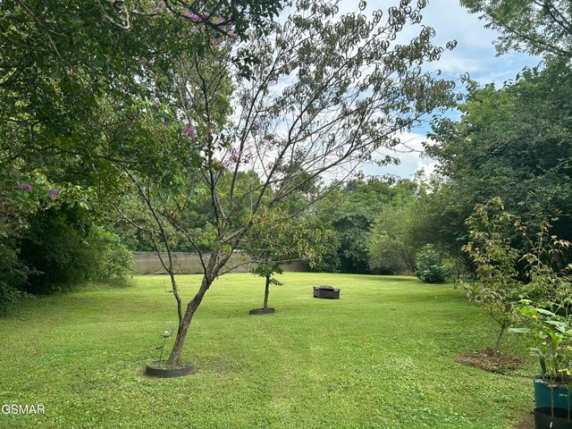 946 E Moody Avenue, Knoxville, TN 37920
