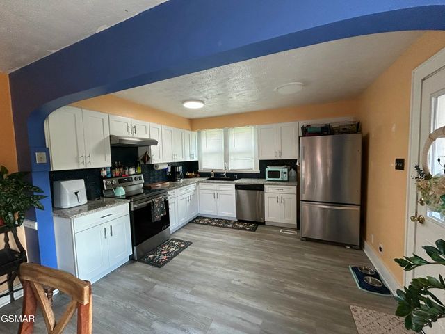 946 E Moody Avenue, Knoxville, TN 37920