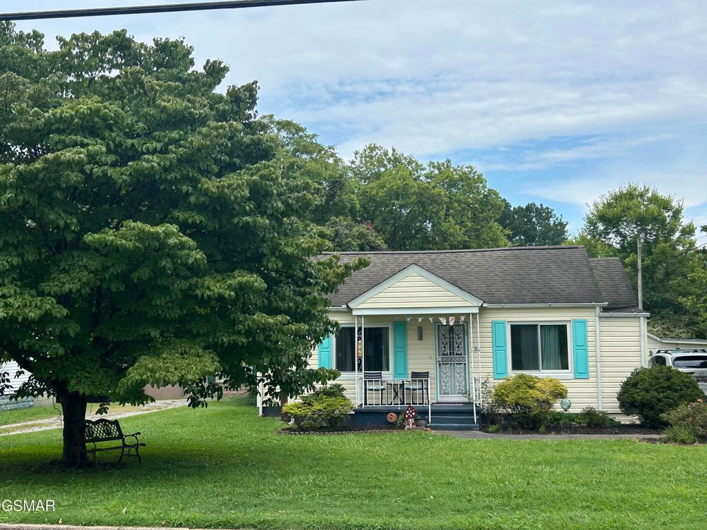 946 E Moody Avenue, Knoxville, TN 37920