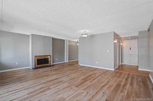 200 High Point PH6, Hartsdale, NY 10530