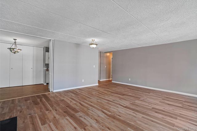 200 High Point PH6, Hartsdale, NY 10530