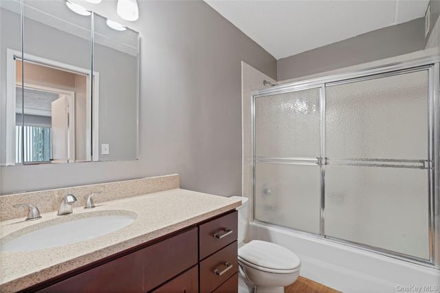 200 High Point PH6, Hartsdale, NY 10530