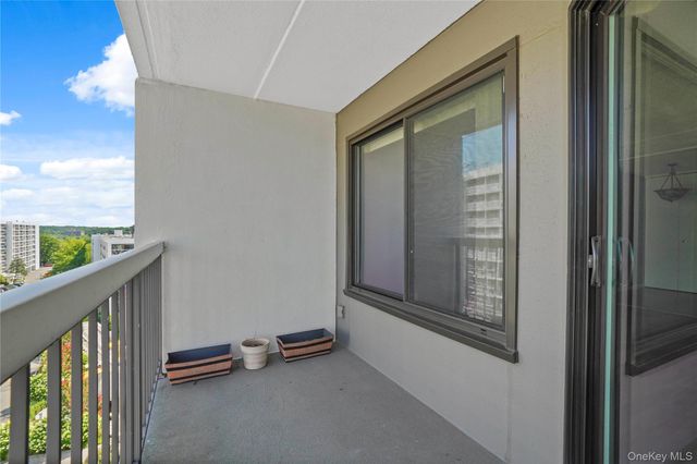 200 High Point PH6, Hartsdale, NY 10530