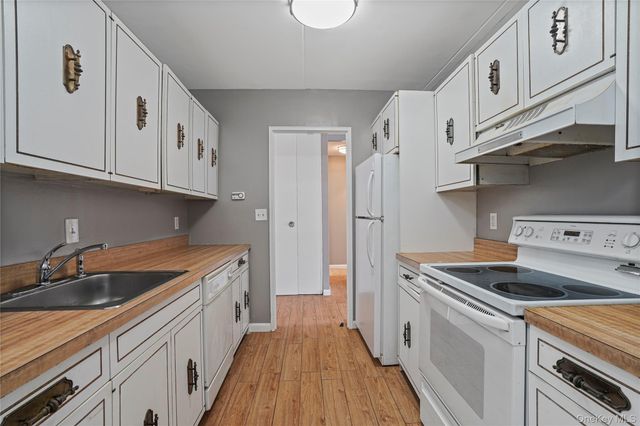 200 High Point PH6, Hartsdale, NY 10530