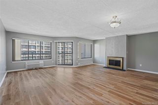 200 High Point PH6, Hartsdale, NY 10530