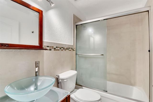 11321 NW 84th St, Doral, FL 33178