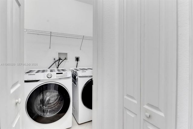 11321 NW 84th St, Doral, FL 33178