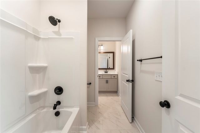 114 Lakeside Drive, Anderson, SC 29621