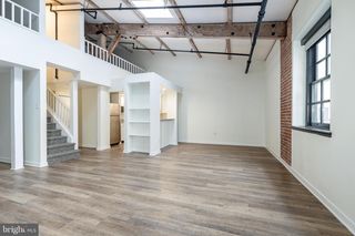 303 VINE ST #208, Philadelphia, PA 19106