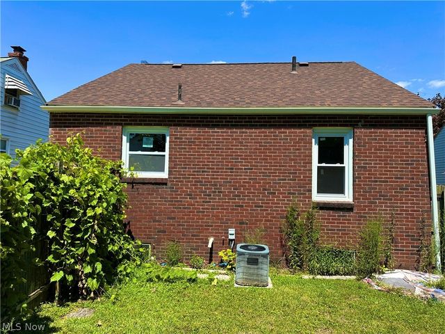 815 Detroit Avenue, Youngstown, OH 44502