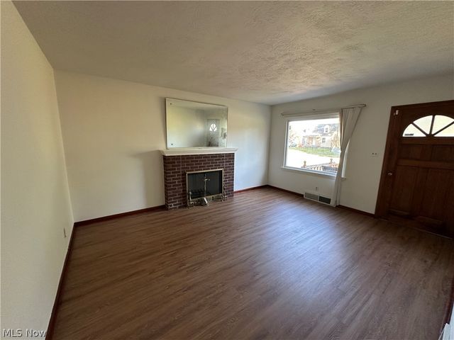 815 Detroit Avenue, Youngstown, OH 44502