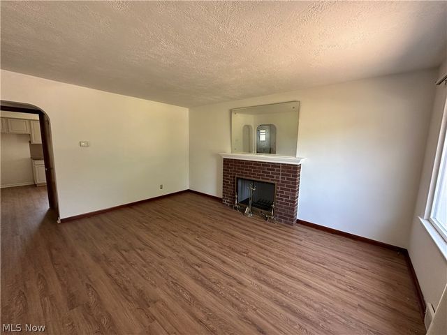 815 Detroit Avenue, Youngstown, OH 44502