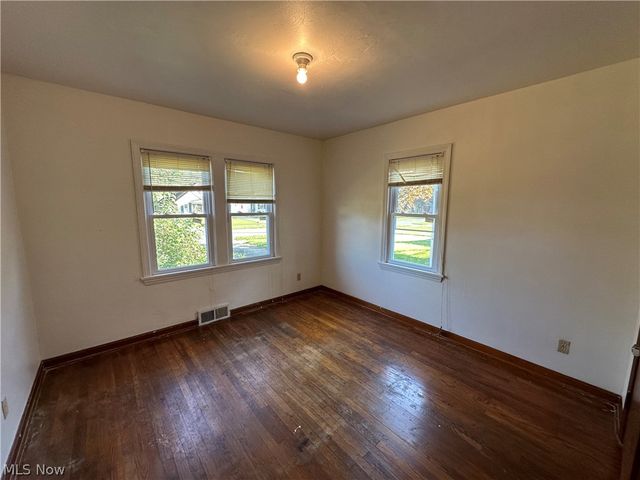 815 Detroit Avenue, Youngstown, OH 44502