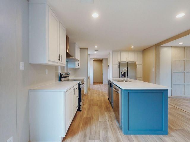 7700 WHITE SANDS AVENUE, Keystone Heights, FL 32656