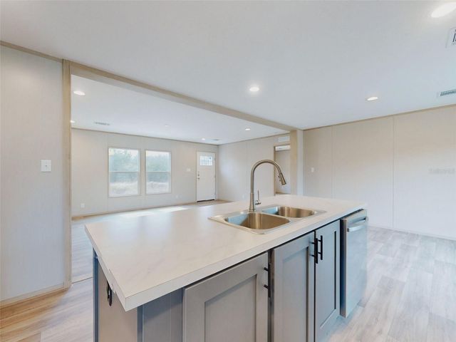 7700 WHITE SANDS AVENUE, Keystone Heights, FL 32656