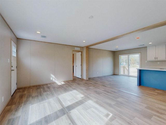 7700 WHITE SANDS AVENUE, Keystone Heights, FL 32656