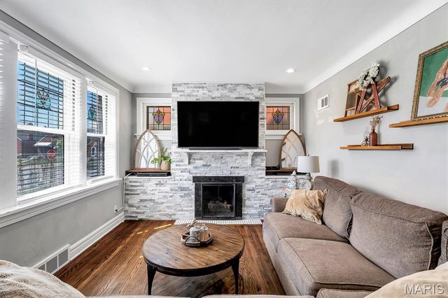 5753 Lindenwood Avenue, St Louis, MO 63109