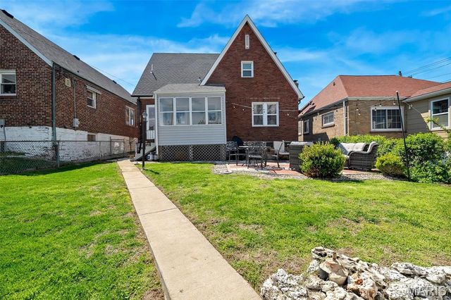5753 Lindenwood Avenue, St Louis, MO 63109