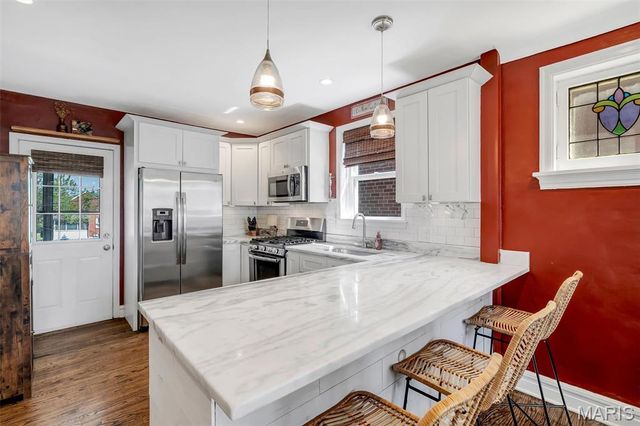 5753 Lindenwood Avenue, St Louis, MO 63109