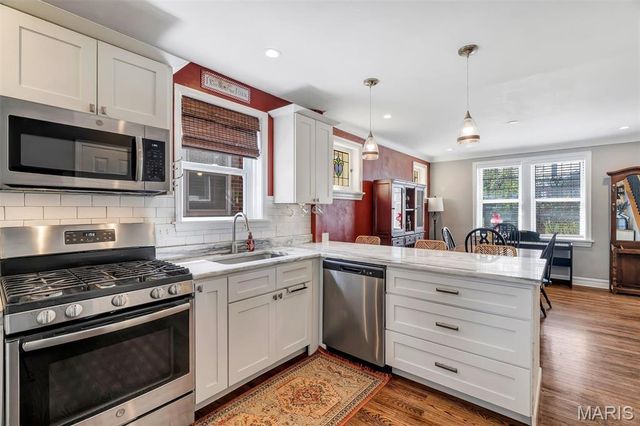 5753 Lindenwood Avenue, St Louis, MO 63109