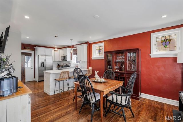 5753 Lindenwood Avenue, St Louis, MO 63109