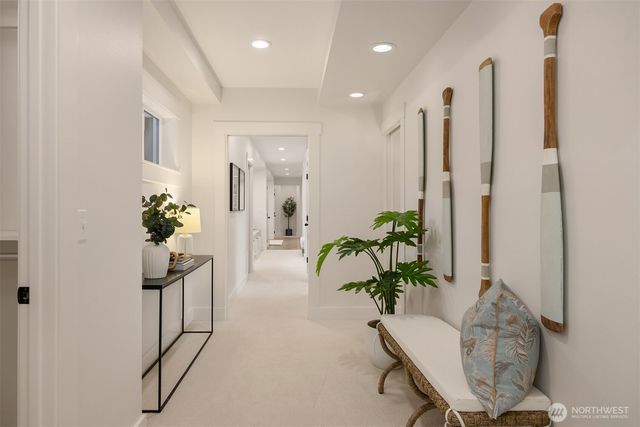 10478 Arrow Point Drive NE, Bainbridge Island, WA 98110