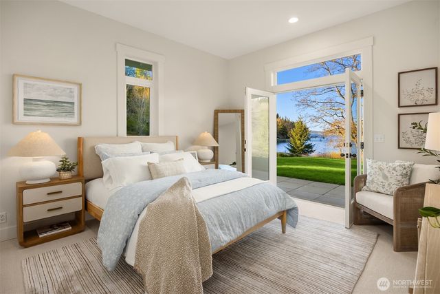 10478 Arrow Point Drive NE, Bainbridge Island, WA 98110