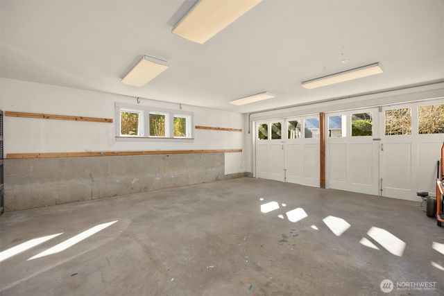 10478 Arrow Point Drive NE, Bainbridge Island, WA 98110