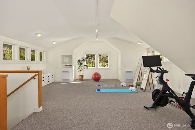 10478 Arrow Point Drive NE, Bainbridge Island, WA 98110