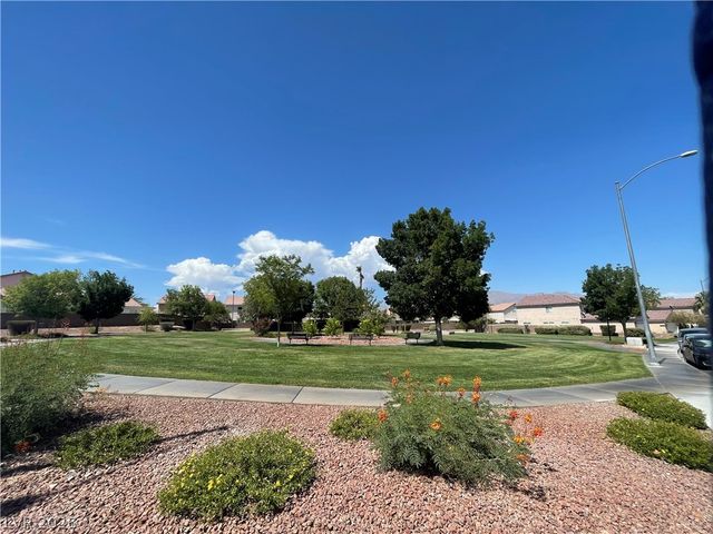 7905 Hollow Pine Street, Las Vegas, NV 89143