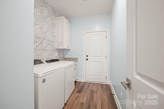 915 Brookwood Court, Statesville, NC 28677