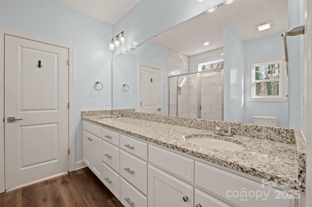 915 Brookwood Court, Statesville, NC 28677