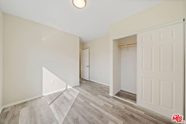 324 W 51st Street, Los Angeles, CA 90037