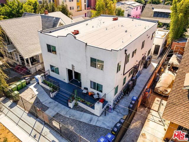 324 W 51st Street, Los Angeles, CA 90037